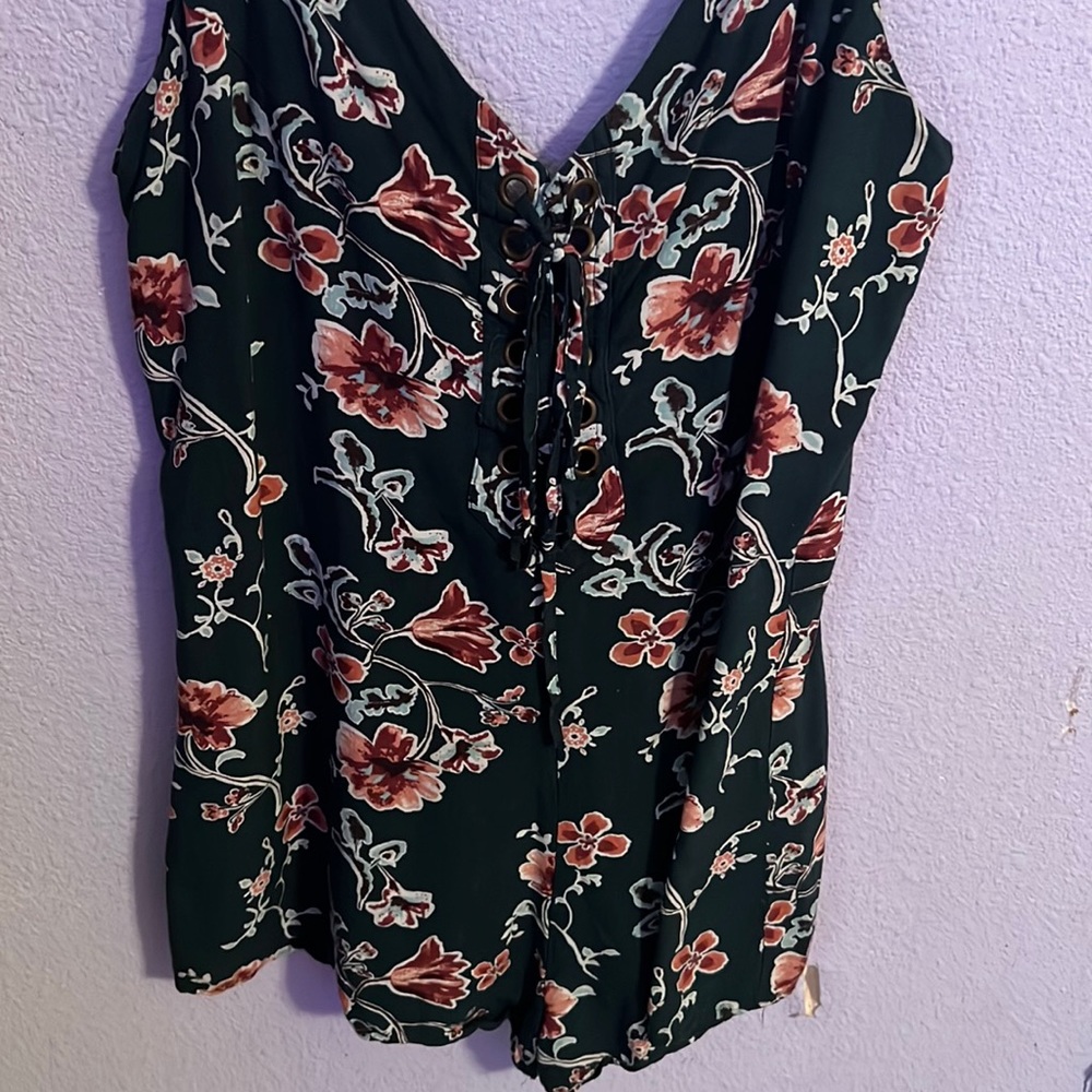 Short romper set. Size small forever 21